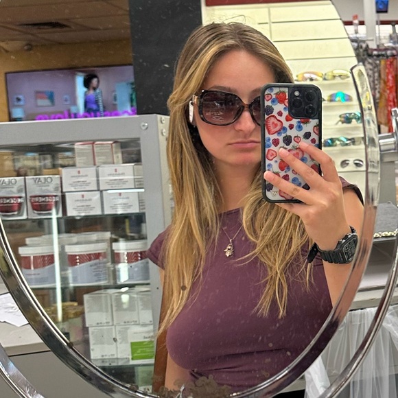 Meet your Posher, Dylan - Picture 1 of 1